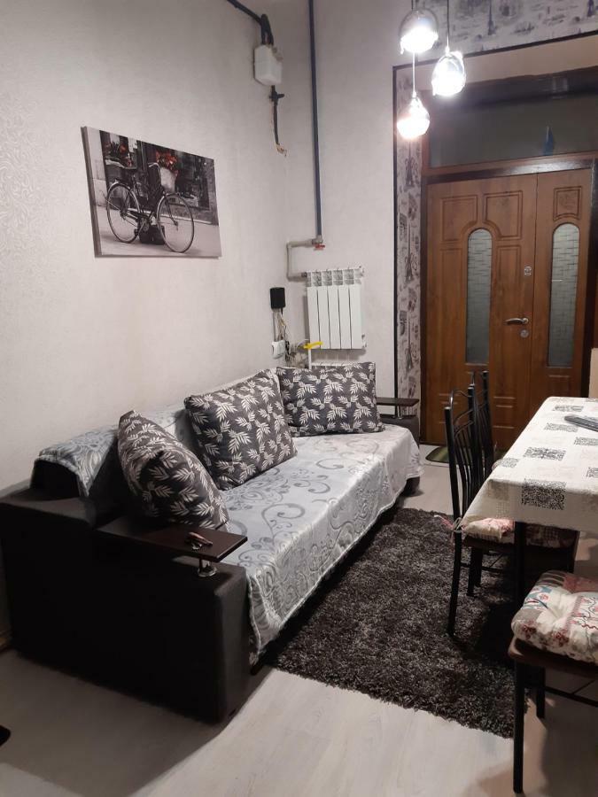 Квартира Студія Подобово 1 Lviv Ngoại thất bức ảnh