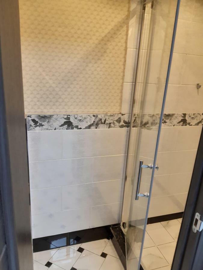 Квартира Студія Подобово 1 Lviv Ngoại thất bức ảnh